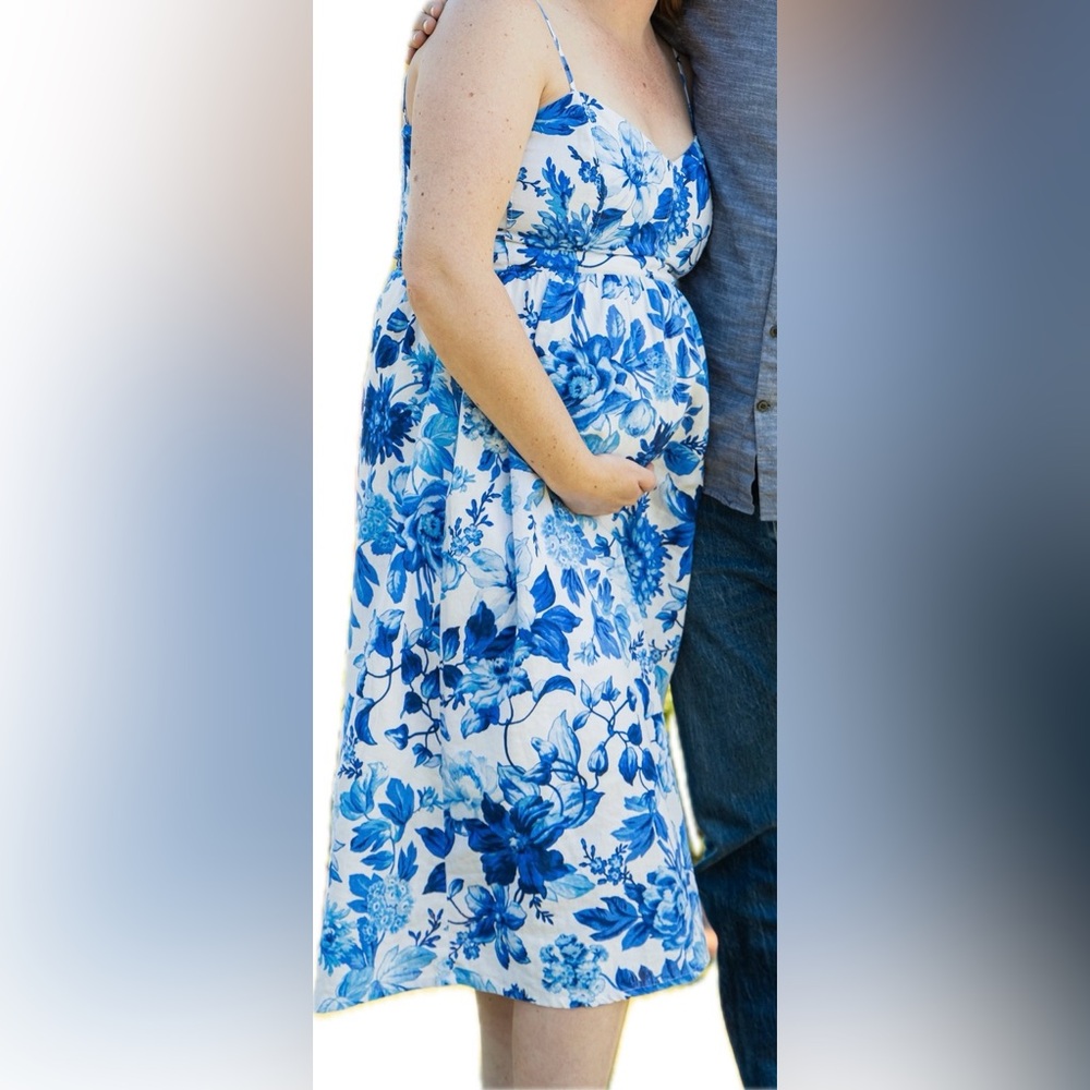 H&M Blue and White Floral maternity dress
